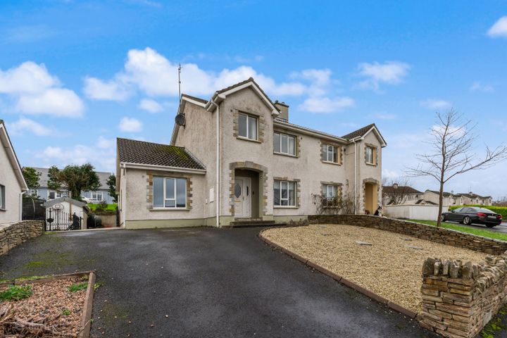 24 Parkhead, Killybegs, Co. Donegal, F94XW71