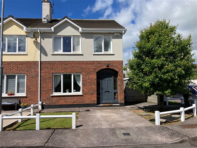 18 Newberry Grove, Dromahane, Mallow, Co. Cork, P51AEX9
