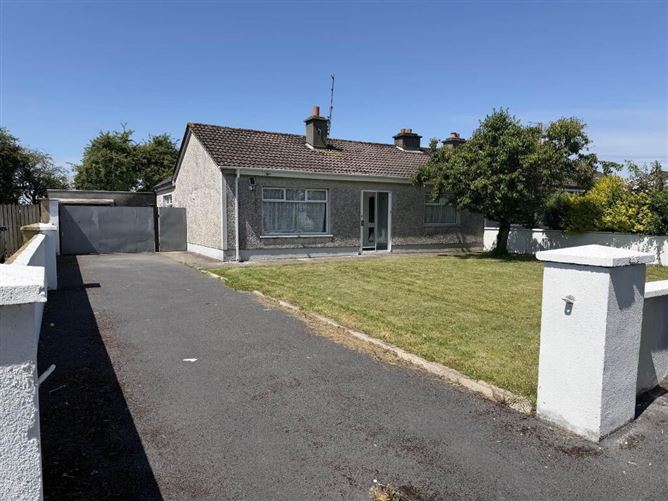 9 Sheehane, Birr Road, Roscrea, Co. Tipperary, E53X820