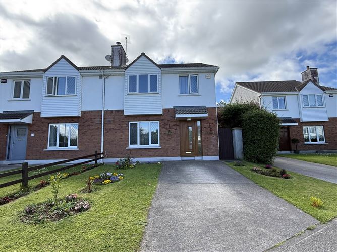 9 ASHGROVE LAWN, CLONMEL, TIPPERARY