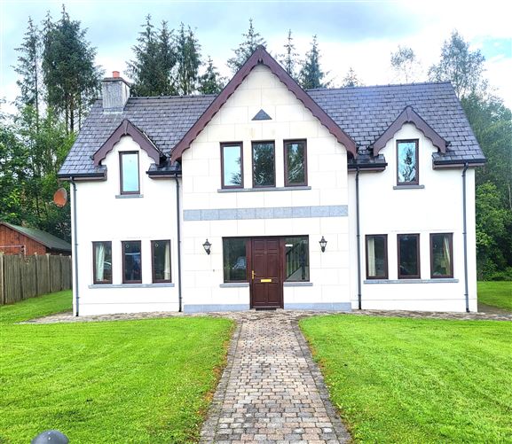 11 Errew Drive, Lough Rinn, Cloone Grange, Co. Leitrim, N41E838