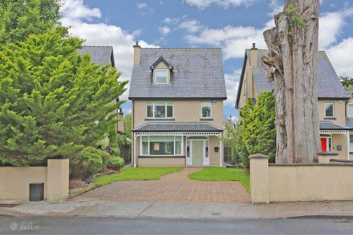 81 Cois Sruthain, Croom, Co. Limerick, V35NN63