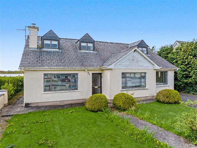 Station Road, Foxford