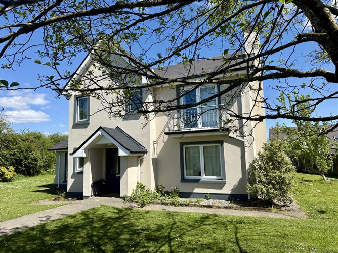 1 Lisacul Manor, Lisacul, Castlerea, Co. Roscommon, F45N998