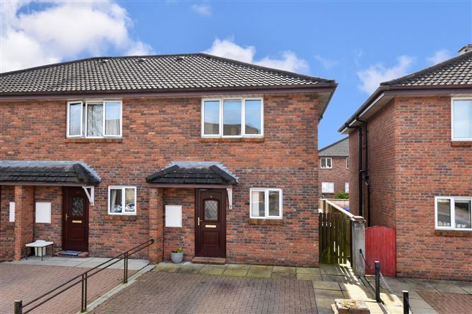 18 Riverside Court, Tuam, Co. Galway, H54W665