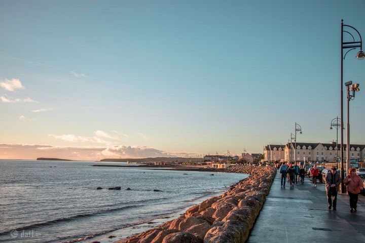 3 POINTE BOISE, SALTHILL, GALWAY