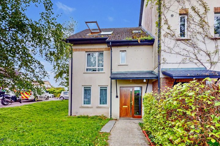 24 Cluain Cairn, Station Road, Carrigtwohill, Cork