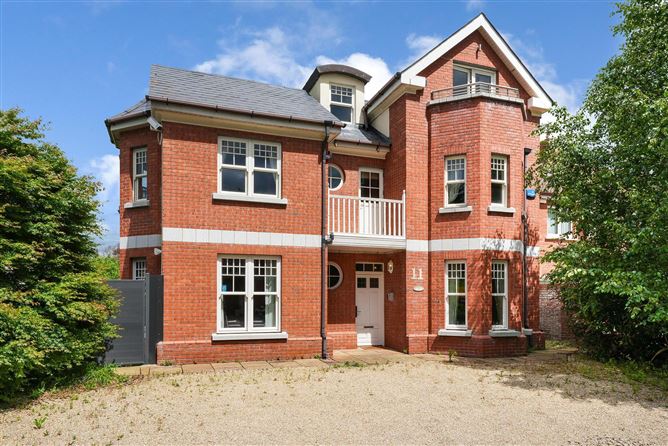 11 GROVE PADDOCK, BLACKROCK, DUBLIN