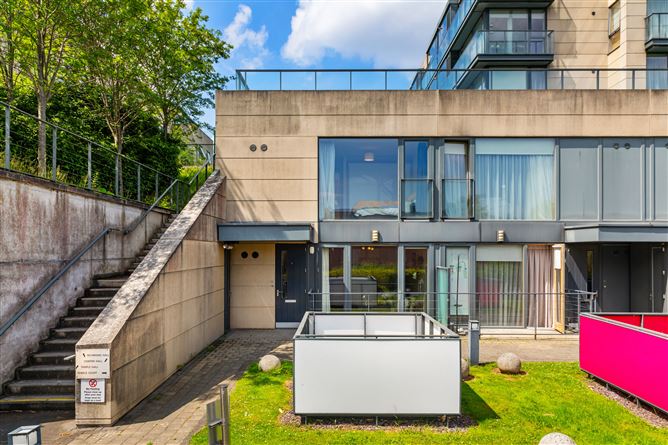 12 TEMPLE COURT, MOUNT ST ANNE, MILLTOWN