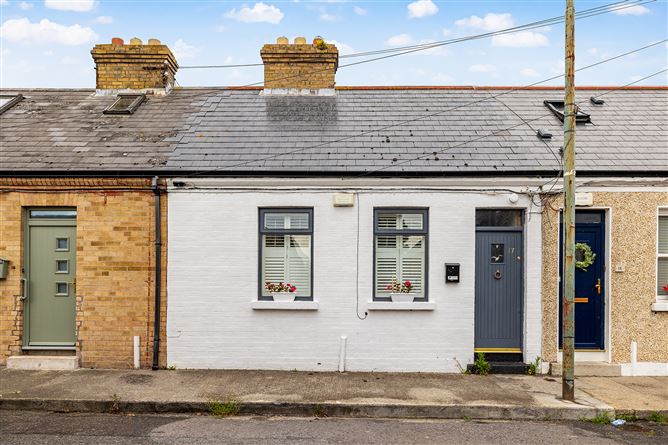 17 Brian Boru Street, Clontarf