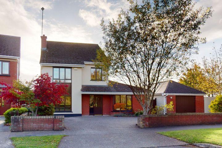 13 The Crescent, Hazelhatch Park, Celbridge