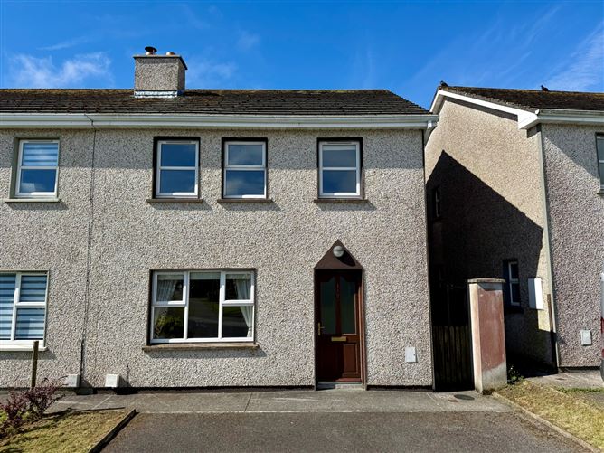 112 Manor Village, Westport Road, Castlebar, Co. Mayo, F23R598