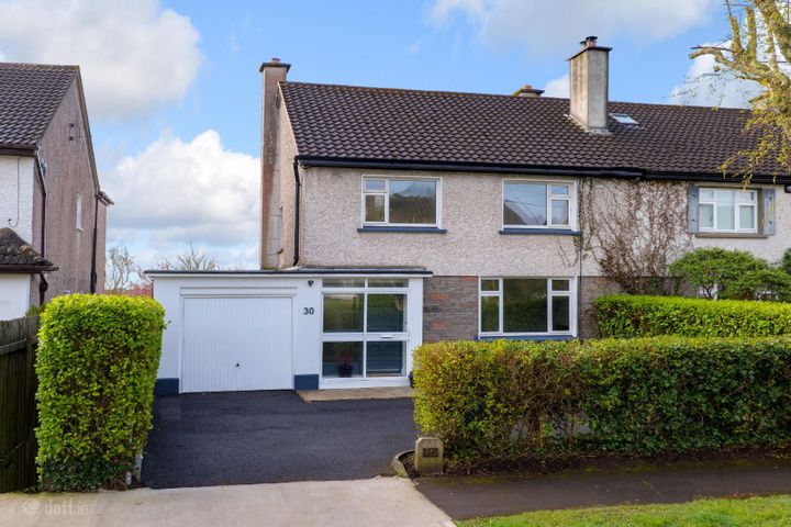 30 Glenard Crescent, Salthill, Galway