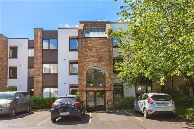 86 The Elms,  Mount Merrion Avenue, Blackrock, Co. Dublin, A94ER27