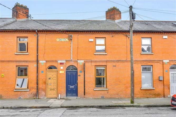 11 LIFFEY TERRACE, ST LAURENCES RD, CHAPELIZOD