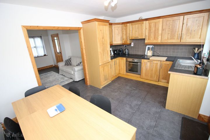 2 BARRACK ST, KINSALE, CORK