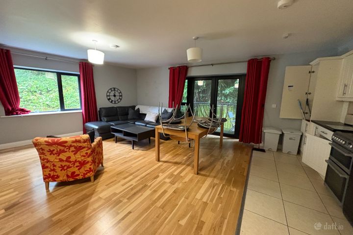 14 MANSFIELD HOUSE, PASSAGE WEST, CORK