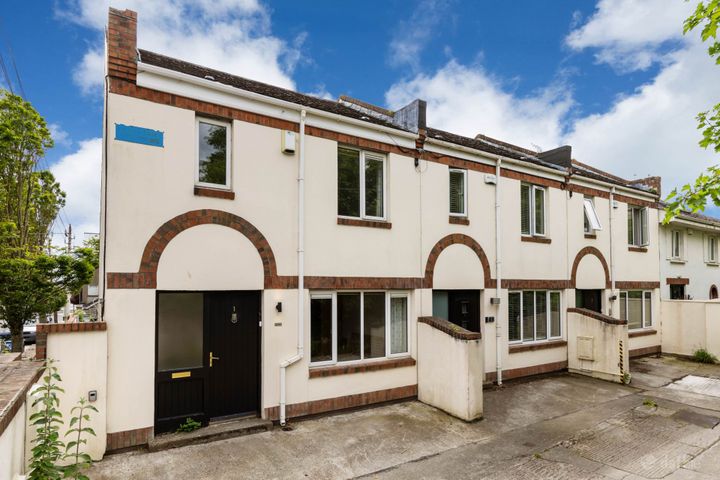 1 THE MEWS, DOLLYMOUNT AVE, CLONTARF DUBLIN 3