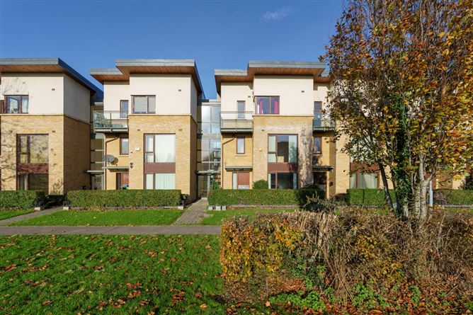 12 Castlegate Park, Adamstown, Co.Dublin, K78RK73