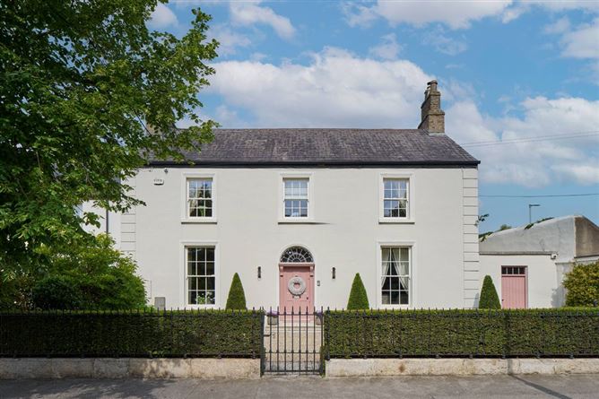 17 Castle Avenue, Cherrywood, Dublin