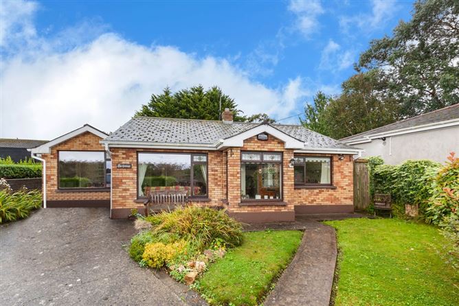 9 Dungriffin Villas, Howth, Dublin 13