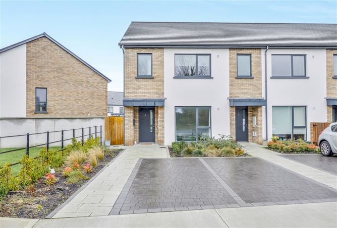6 Skylark Way, St. Marnock's Bay, Station Road