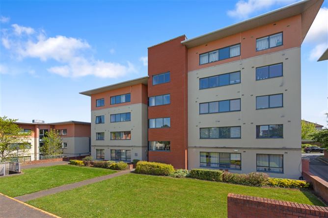 92 East Courtyard, Cabinteely, Dublin 18