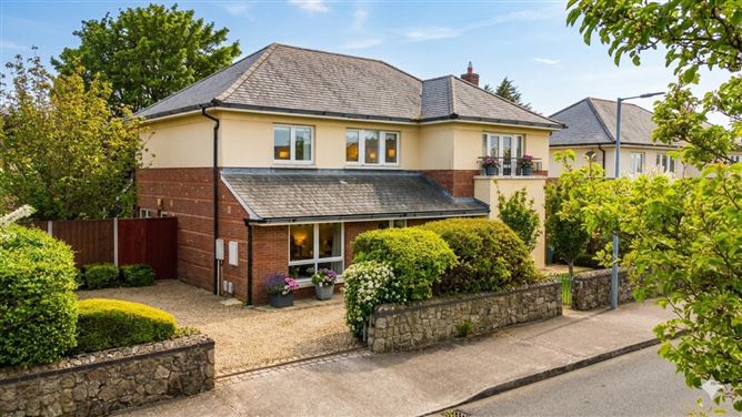 8 Kelston Park, Foxrock, Dublin 18