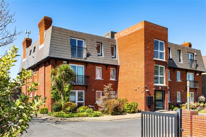 APT 7 STRAND HOUSE, 171 STRAND RD, SANDYMOUNT