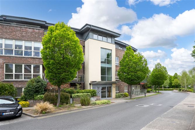 24 The Crescent, Fortfield Square, Terenure, Dublin 6W