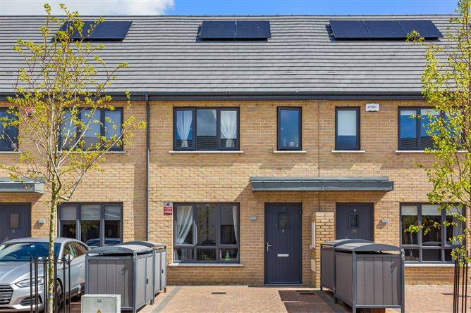 8 The Drive, Foxwood Barn, Citywest, Dublin 24