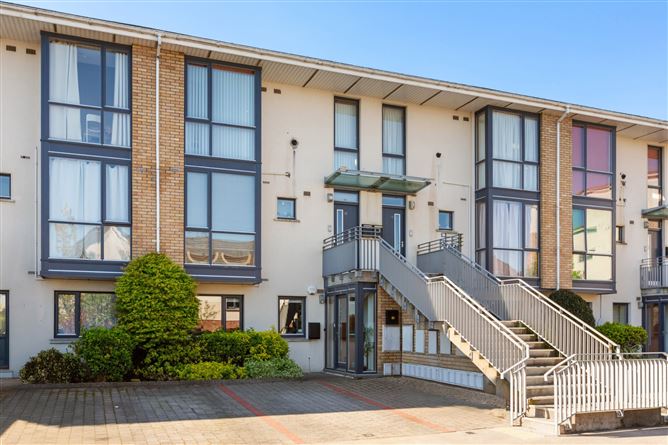10 TICKNOCK PARK, TICKNOCK HILL, SANDYFORD DUBLIN 18
