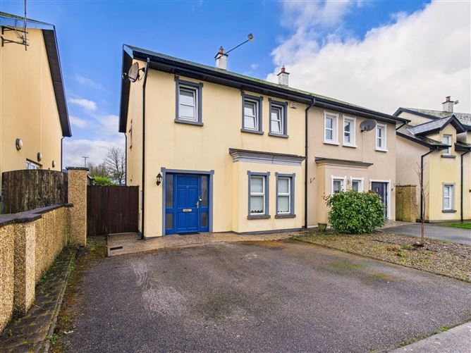17 AN CUIRT, MONARD, TIPPERARY