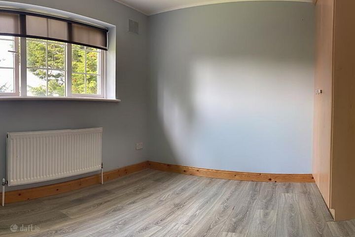 5 DEERPARK VIEW, BALTINGLASS, WICKLOW