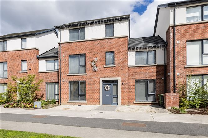 38 Somerton Drive, Lucan, Dublin