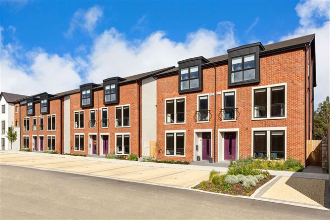 44 Suttonfield Paddocks, Ballybetagh Road, Kilternan, Dublin 18