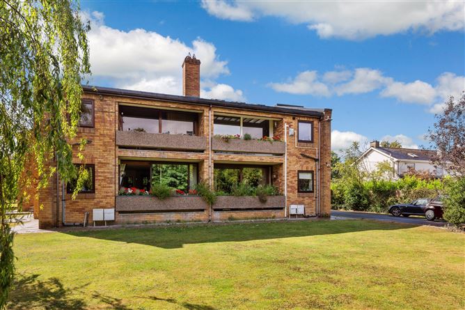 11 Denewood, Beechpark Avenue, Castleknock, Dublin 15