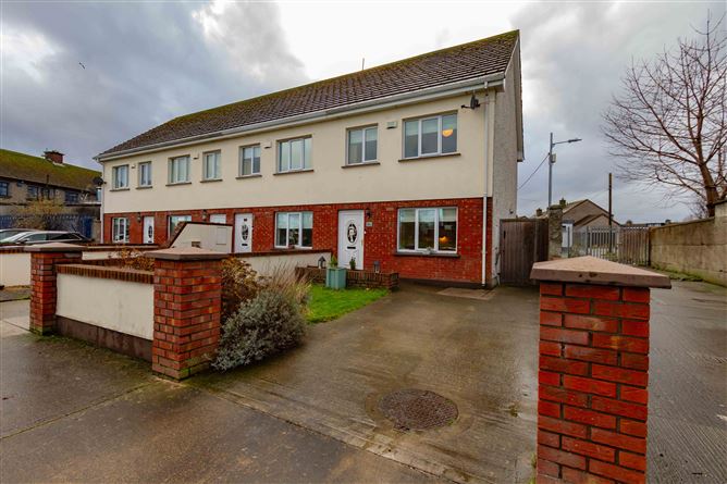 8a Walkinstown Green, Walkinstown,   Dublin 12