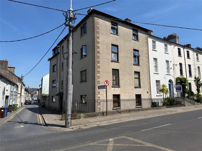 APT 2, CATHERINES CLOSE, CATHERINE ST