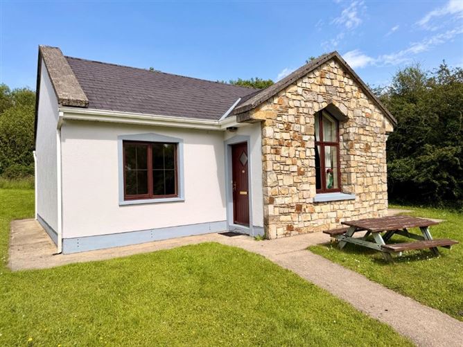 9 Lake Side Cottages, Drumcong, Keshcarrigan, Co. Leitrim, N41TF97