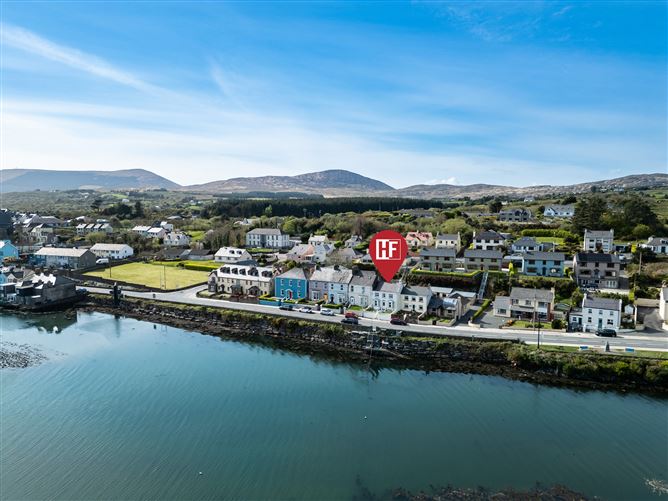 6 Seaview Terrace, Castletownbere, Co. Cork, P75AY63