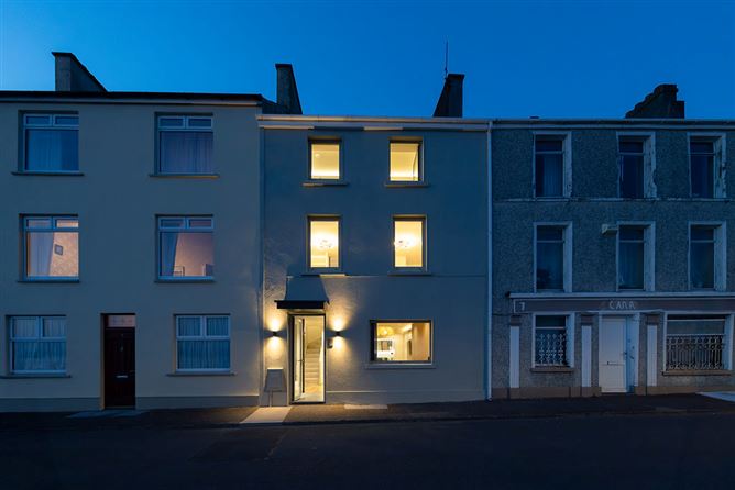 6 THE MALL, COBH, CORK