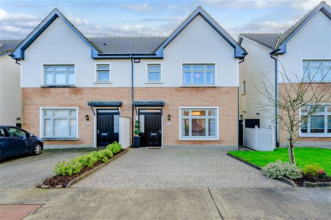 30 The Lawn, Janeville, Carrigaline, Cork