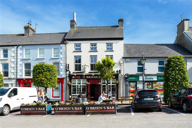 O'Brien's Bar, South Square, Rosscarbery, West Cork
