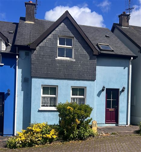 No 15 St Multose Walk, Rose Abbey, Kinsale, Co Cork