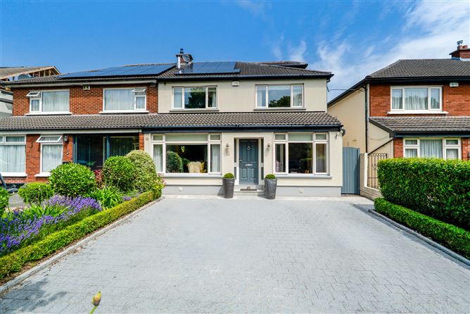 48 HAMPTON COURT, CLONTARF, DUBLIN 3