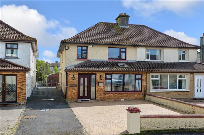 11 Whitestrand Road, Salthill, Galway, County Galway