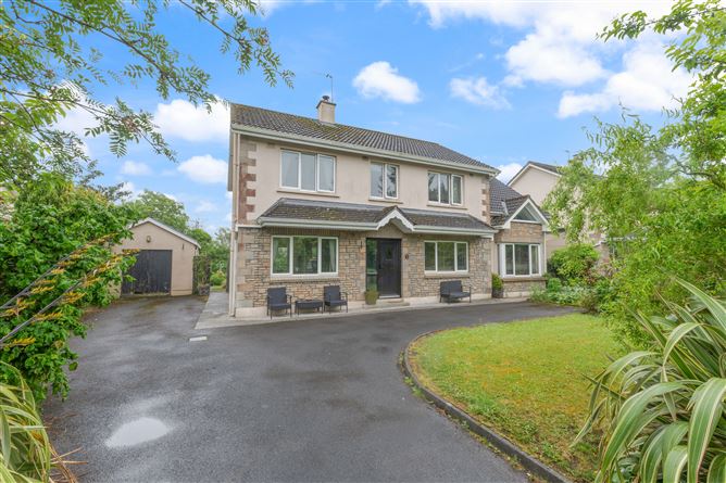 12 Riverside View, The Pines, Ballinasloe, Galway