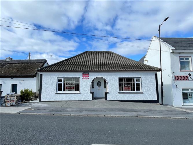 Main Street, Carraroe, Co. Galway