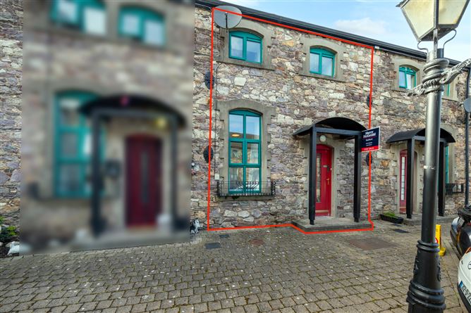 4 THE PILLAR, KING ST, WEXFORD